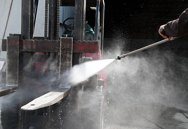 Best Driveway Pressure Washing  in Spotswood, NJ